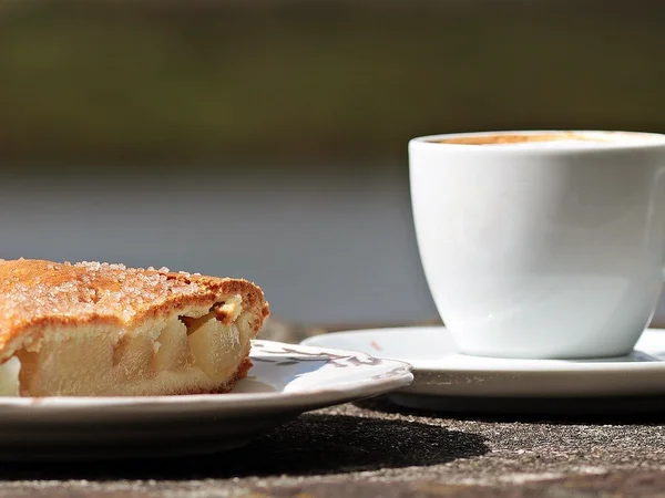 Bild 2: Café & Teepavillon